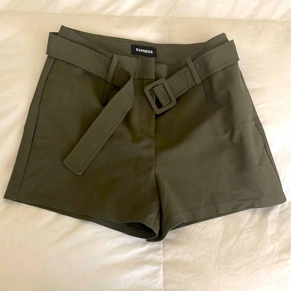 Express shorts, sz 4